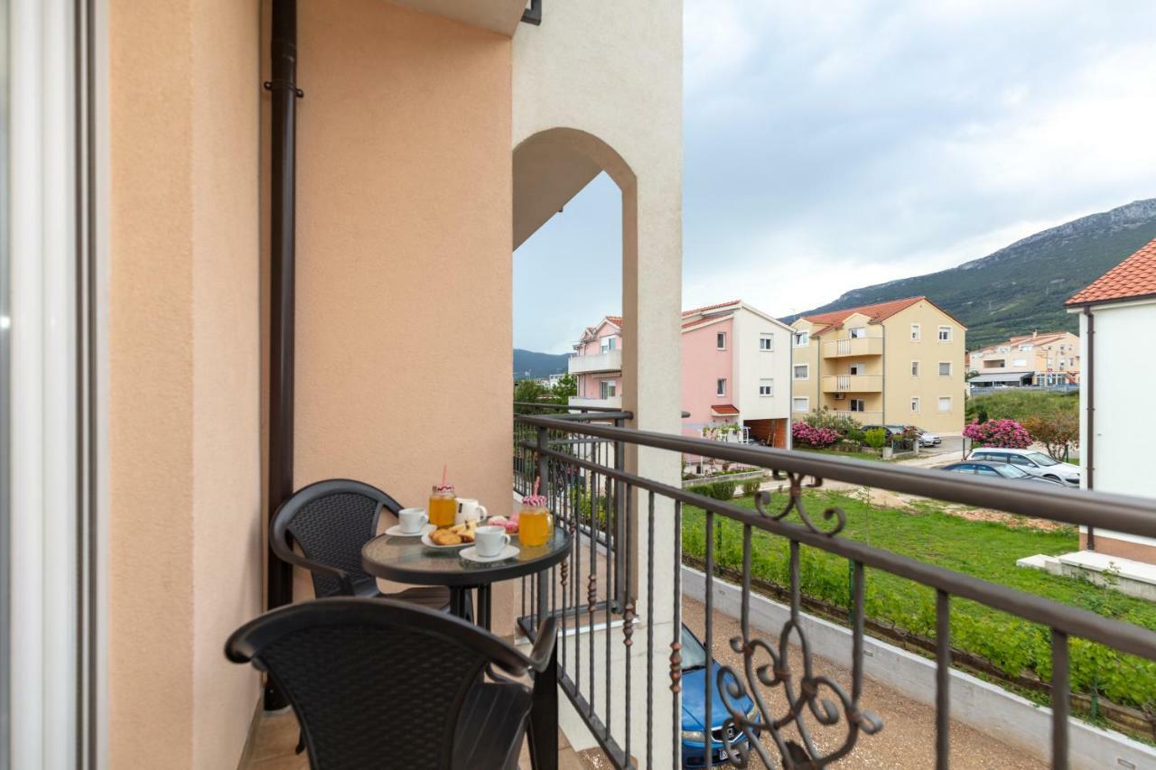 Villa Apartments Kordic Kaštela Exterior foto